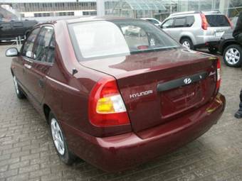 2008 Hyundai Accent Pictures