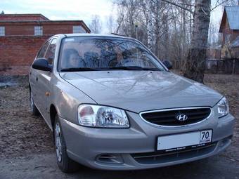 2008 Hyundai Accent Photos