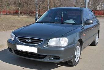 2008 Hyundai Accent Photos