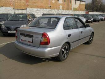 2008 Hyundai Accent Pictures