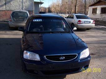 2008 Hyundai Accent Photos