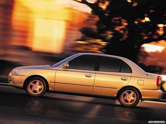 2008 Hyundai Accent Photos
