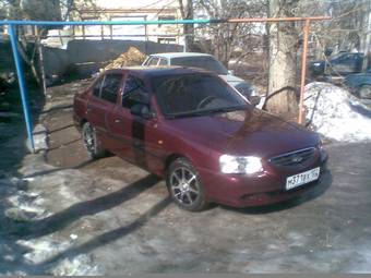 2008 Hyundai Accent Photos
