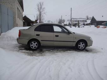 2008 Hyundai Accent Photos