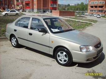 2008 Hyundai Accent Photos