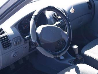 2008 Hyundai Accent Photos