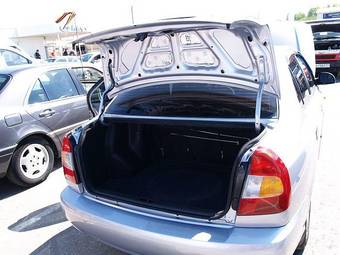 2008 Hyundai Accent Photos