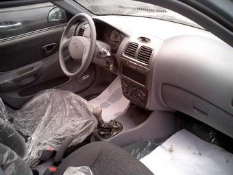 2009 Hyundai Accent Pictures