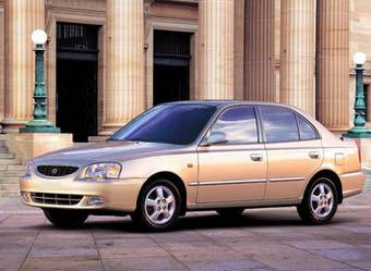 2009 Hyundai Accent Pics