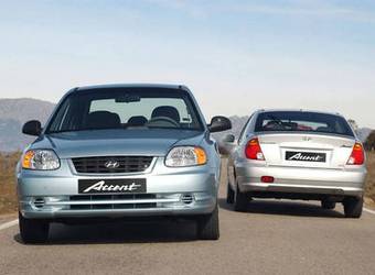 2009 Hyundai Accent Pictures
