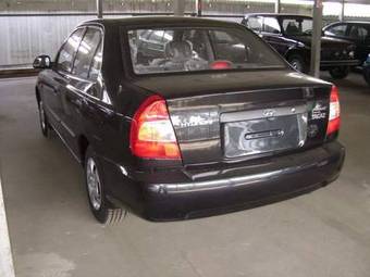 2009 Hyundai Accent Pictures