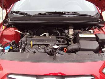 2011 Hyundai Accent Images