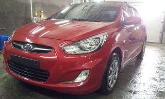 2011 Hyundai Accent Photos