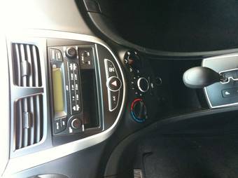 2011 Hyundai Accent Images
