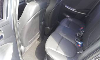 2011 Hyundai Accent Pictures