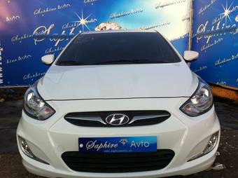2011 Hyundai Accent Pictures