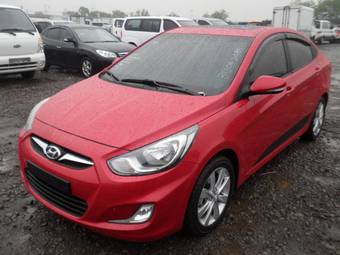 2011 Hyundai Accent Photos