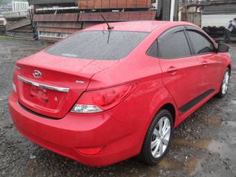 2011 Hyundai Accent Photos