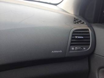 2011 Hyundai Accent Pics