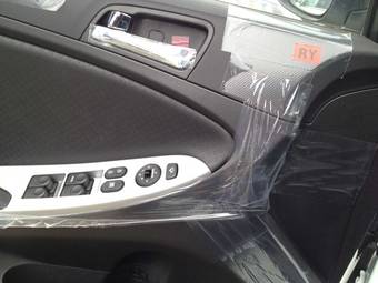 2012 Hyundai Accent Pics