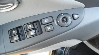2010 Hyundai Avante Pictures