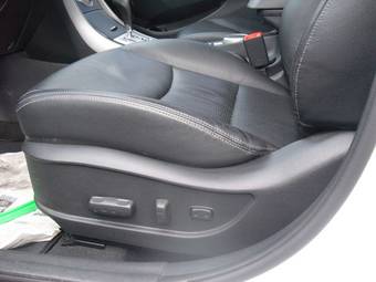 2011 Hyundai Avante Photos