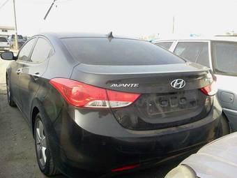 2011 Hyundai Avante Photos