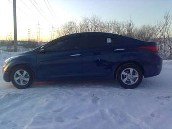 2011 Hyundai Avante Photos