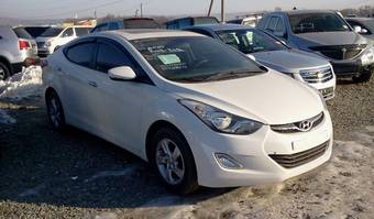 2011 Hyundai Avante Pictures