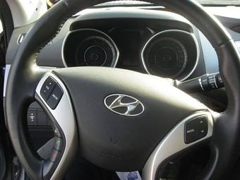 2011 Hyundai Avante Images