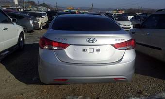 2011 Hyundai Avante Photos
