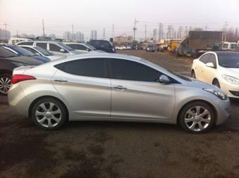 2011 Hyundai Avante Photos