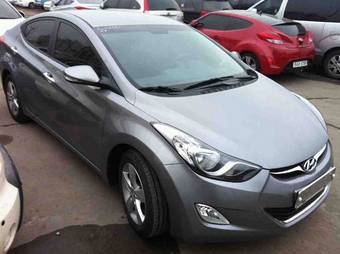 2011 Hyundai Avante Pictures