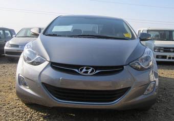 2011 Hyundai Avante Pictures