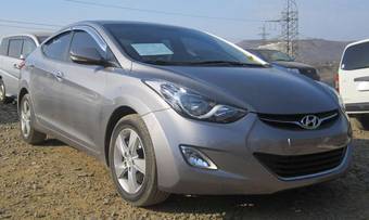 2011 Hyundai Avante Photos
