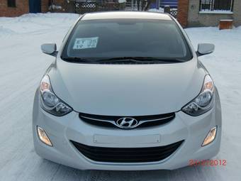 2011 Hyundai Avante Photos