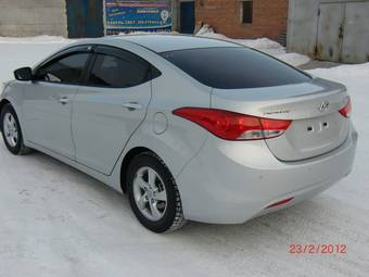 2011 Hyundai Avante Photos