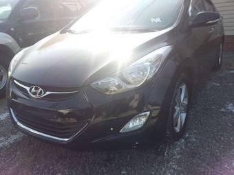 2011 Hyundai Avante Photos
