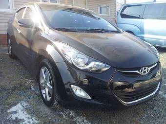 2011 Hyundai Avante Pictures