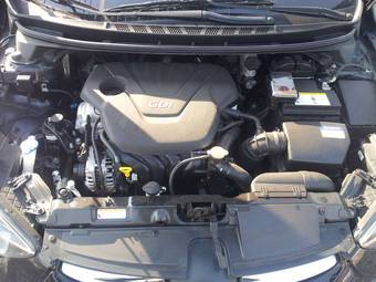 2011 Hyundai Avante Pictures
