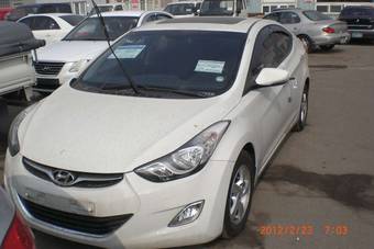 2011 Hyundai Avante Photos