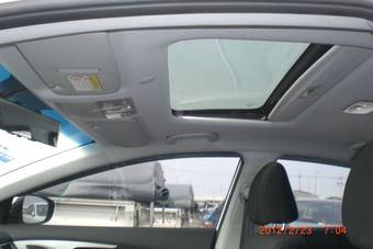 2011 Hyundai Avante Photos