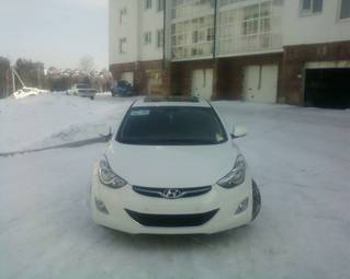 2011 Hyundai Avante Wallpapers