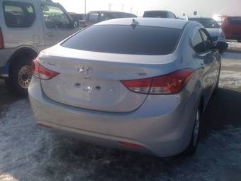 2011 Hyundai Avante Pictures