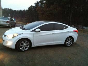 2011 Hyundai Avante Photos