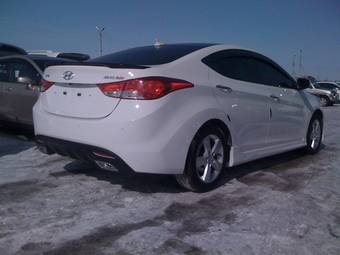 2011 Hyundai Avante Pictures