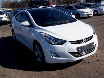 2011 Hyundai Avante Photos