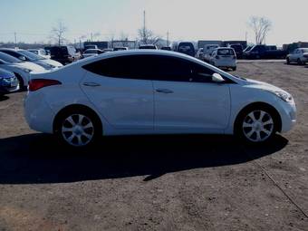 2011 Hyundai Avante Images