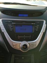 2011 Hyundai Avante Photos