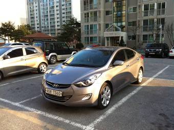 2011 Hyundai Avante Photos